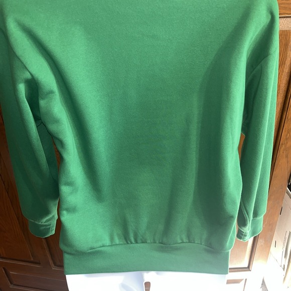 Disney Lg 12-14 Mickey, Minnie, Donald, & Daisy Green Holiday Sweatshirt Lights - Picture 7 of 10